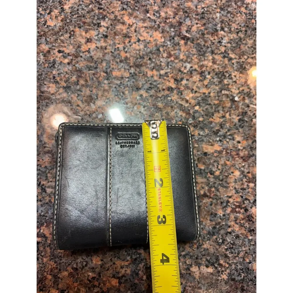 Vintage Coach Black Bifold Wallet Contrast Stitching w/Coin Compartment